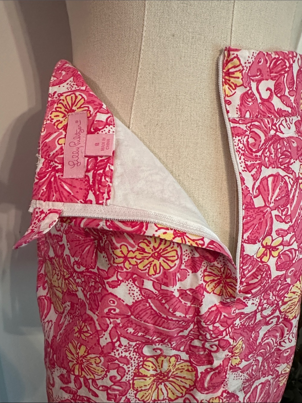 Lilly Pulitzer Jarvey Chum bucket pink white yellow embroidered detail 8 skort - Picture 9 of 12